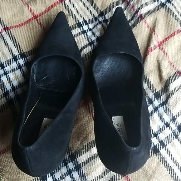 Prada Suede Black Pump - Picture 8 of 8